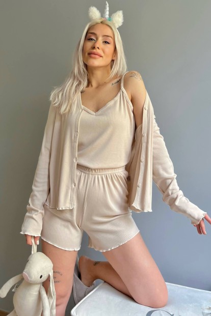 Krem 3'lü Set Önden Düğmeli Uzun ve Askılı Şortlu Pijama Takımı - 1