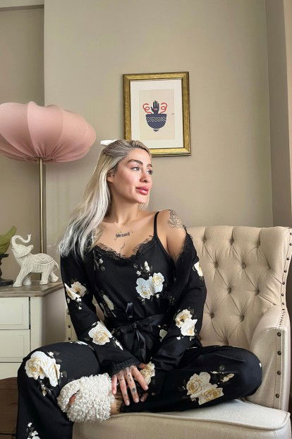 Krem Çiçek Desenli Sabahlıklı Pegasus Pijama Takımı - 3