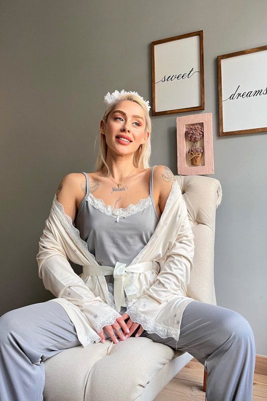 Krem Gri Yıldız Desenli Bambu Sabahlıklı Kadın Pijama Seti - Pijamaevi (1)