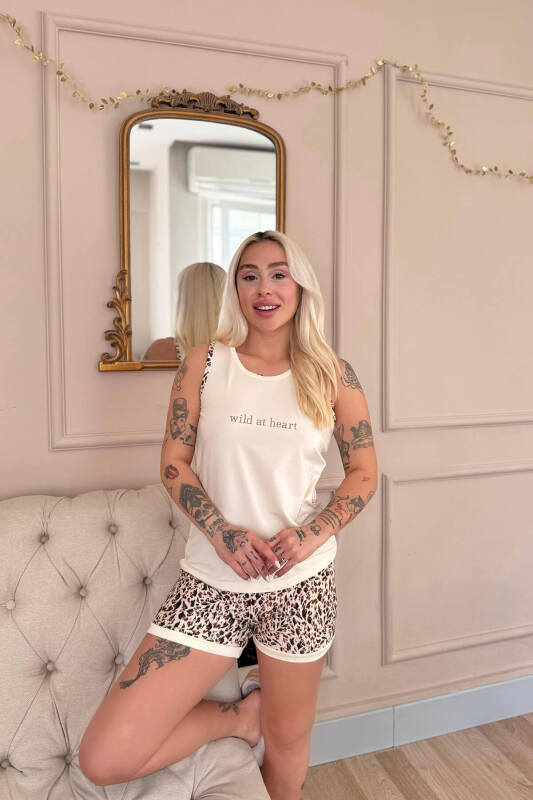 Krem Wild at Heart Desenli Sıfır Kol Şortlu Örme Kadın Pijama Takımı - Pijamaevi (1)