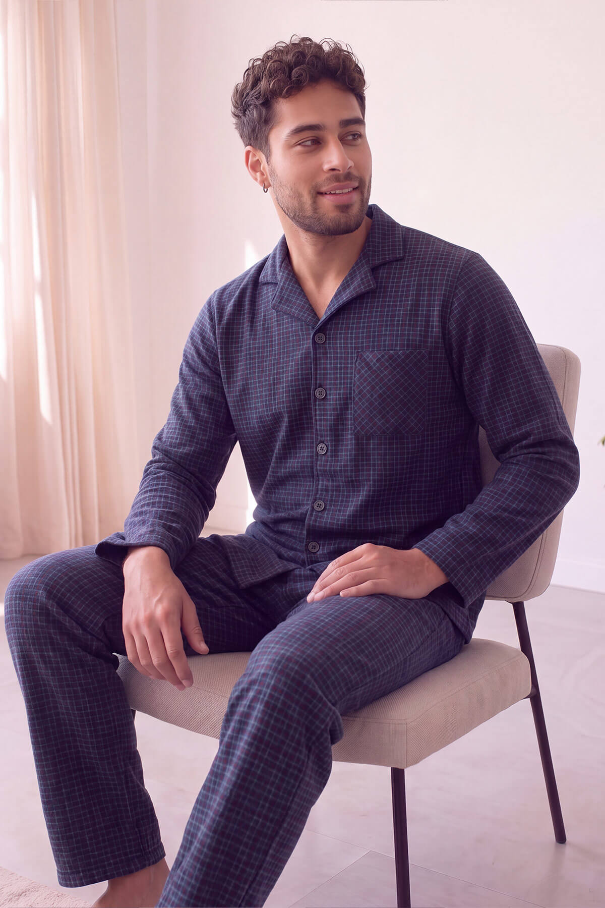 Lacivert Beyaz Ekose Desenli Önden Düğmeli Elegant Erkek Pijama Takımı - Pijamaevi (1)
