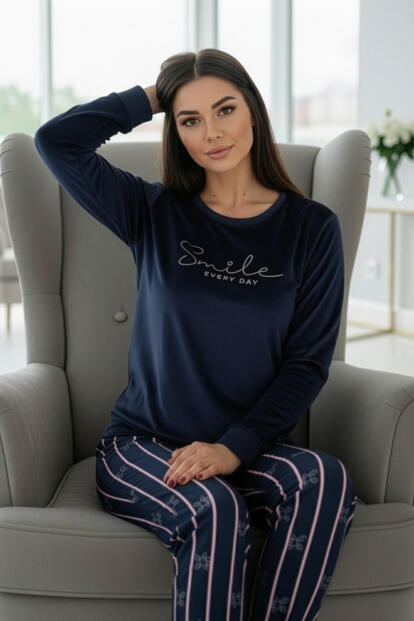 Lacivert Beyaz Smile Desenli Exclusive Kadife Kadın Pijama Takımı - 2