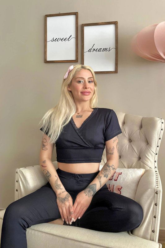 Lacivert Dantel Detaylı V Yaka Örme Crop Pijama Takımı - Pijamaevi (1)