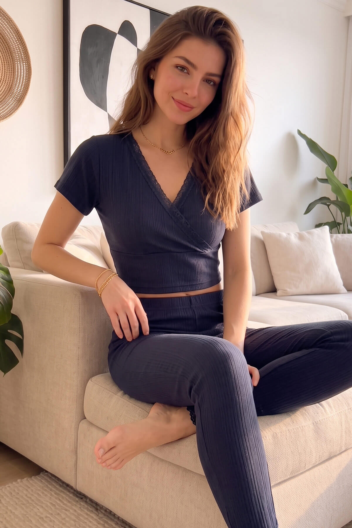 Lacivert Dantel Detaylı V Yaka Örme Crop Pijama Takımı - Pijamaevi