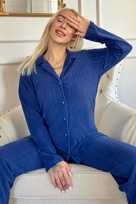 Lacivert Düz Önden Düğmeli Peluş Polar Pijama Takımı - Pijamaevi