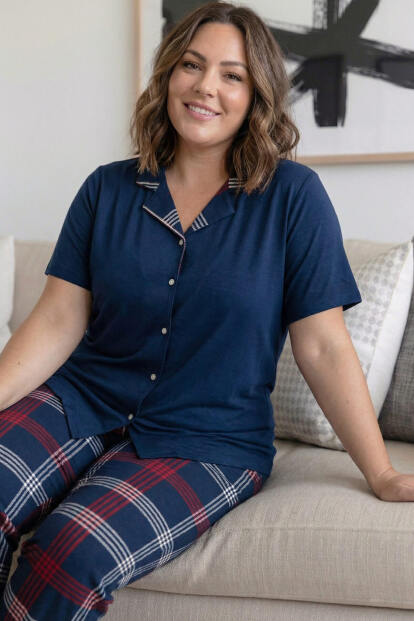 Lacivert Ekose Büyük Beden Kısa Kollu Önden Düğmeli Bambu Kadın Pijama Takımı 