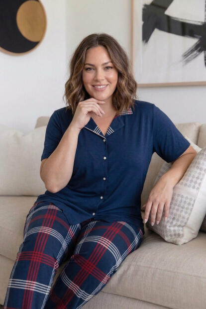 Lacivert Ekose Büyük Beden Kısa Kollu Önden Düğmeli Bambu Kadın Pijama Takımı - 2