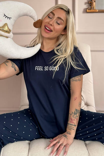 Lacivert Feel Desenli Bambu Kısa Kol Kadın Pijama Takımı 