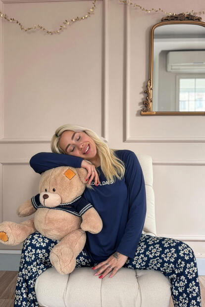 Lacivert Floral Days Desenli Uzun Kollu Bambu Örme Kadın Pijama Takımı - 4