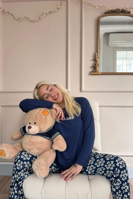 Lacivert Floral Days Desenli Uzun Kollu Bambu Örme Kadın Pijama Takımı - Pijamaevi (3)