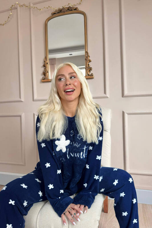 Lacivert Hello Winter Desenli Kadın Peluş Pijama Takımı - Pijamaevi (2)