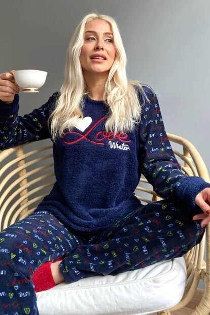 Lacivert Love Winter Desenli Kadın Peluş Pijama Takımı - 5