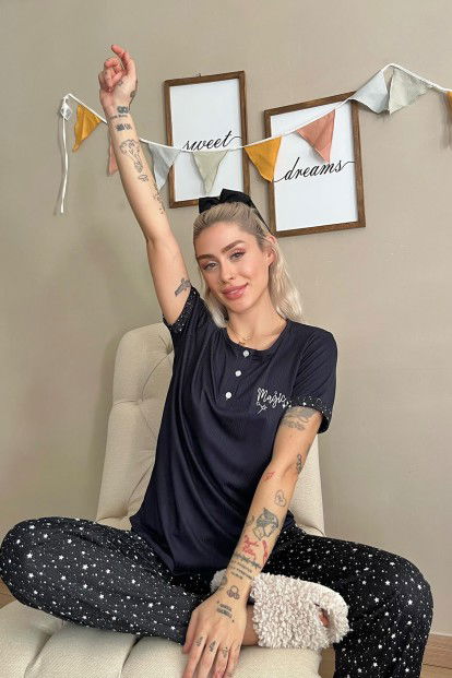 Lacivert Magic Nakışlı Kısa Kollu Örme Kadın Pijama Takımı - 4