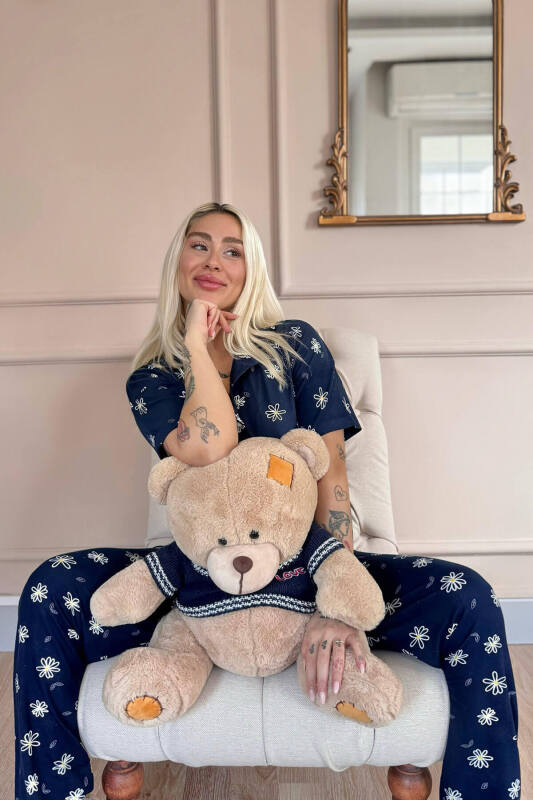 Lacivert Soft Daisy Desenli Bambu Önden Düğmeli Kısa Kol Pijama Takımı - Pijamaevi (1)