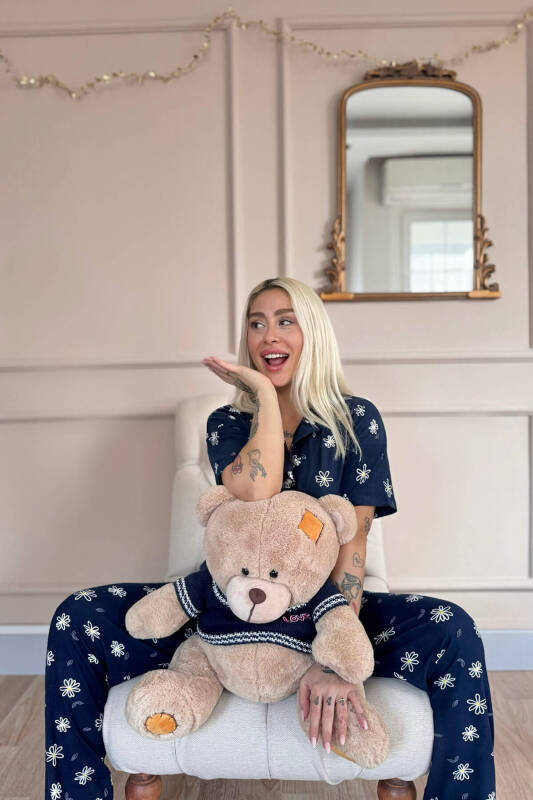 Lacivert Soft Daisy Desenli Bambu Önden Düğmeli Kısa Kol Pijama Takımı - Pijamaevi (2)