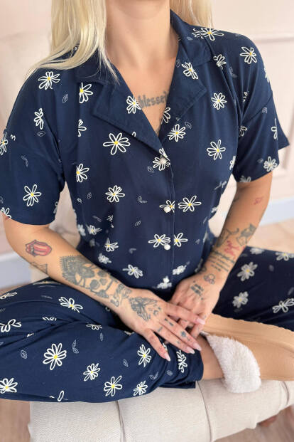 Lacivert Soft Daisy Desenli Bambu Önden Düğmeli Kısa Kol Pijama Takımı - 5