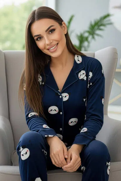 Lacivert Pengiu Desenli Exclusive Önden Düğmeli Kadife Kadın Pijama Takımı - 3