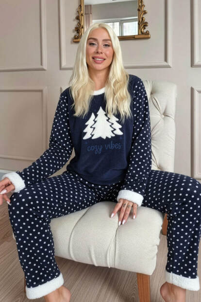 Lacivert Pine Tree Desenli Kadın Peluş Pijama Takımı 