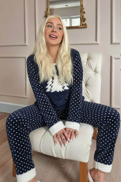 Lacivert Pine Tree Desenli Kadın Peluş Pijama Takımı - 3