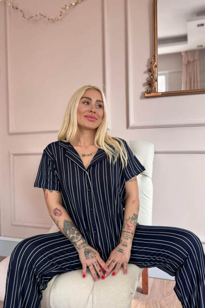 Lacivert Silhouette Desenli Bambu Önden Düğmeli Kısa Kol Pijama Takımı - 3