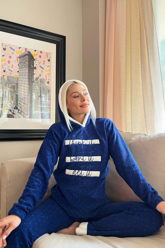 Lacivert Three Line Desenli Kapşonlu Peluş Polar Pijama Takımı - Pijamaevi (1)