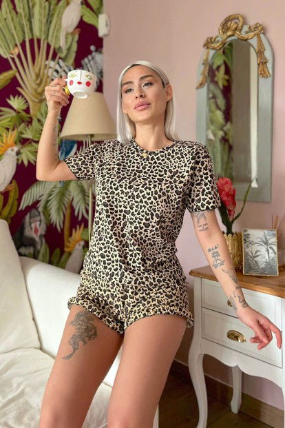 Leopar Baskılı Şortlu Kadın Pijama Takımı - 2