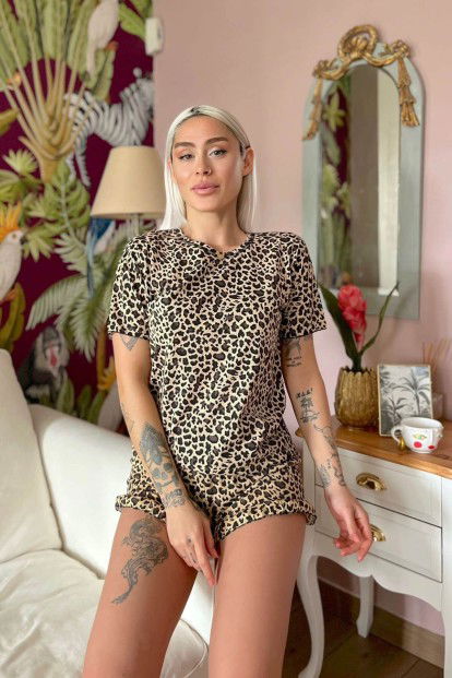 Leopar Baskılı Şortlu Kadın Pijama Takımı - 4