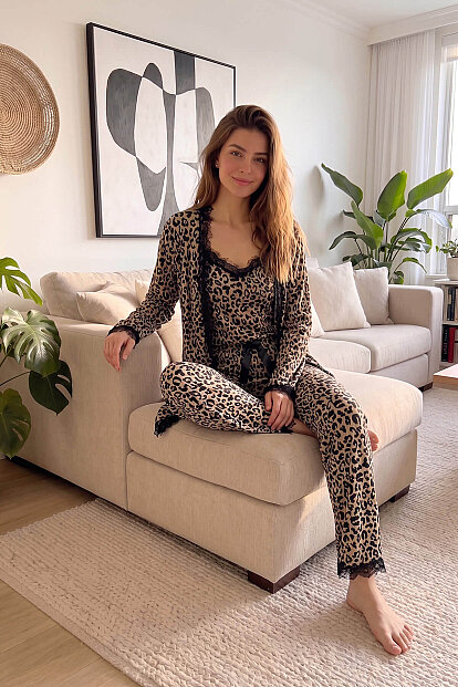 Leopar Desenli Sabahlıklı Pegasus Pijama Takımı - 6