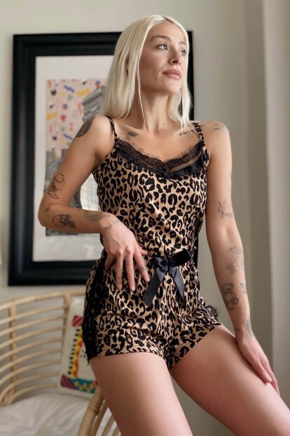 Leopar Pegasus Dantel Detaylı İp Askı Şortlu Örme Pijama Takımı - 4