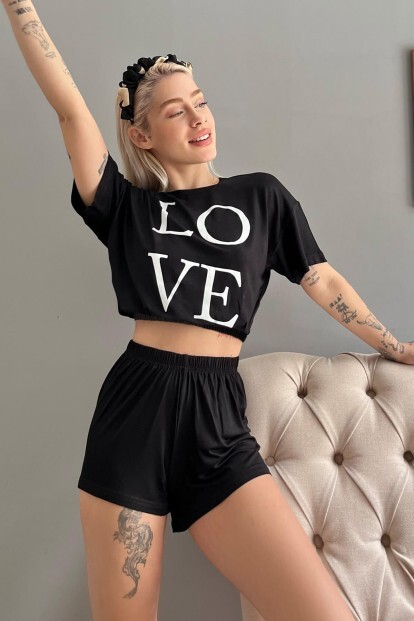 Love Baskılı Crop Örme Kısa Kollu Şortlu Pijama Takımı - 5
