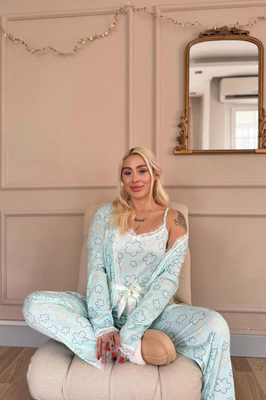 Mavi Çizgi Çiçek Desenli Sabahlıklı Pegasus Pijama Takımı - Pijamaevi (1)