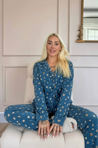 Mavi Cookie Desenli Önden Düğmeli Peluş Polar Pijama Takımı - 3