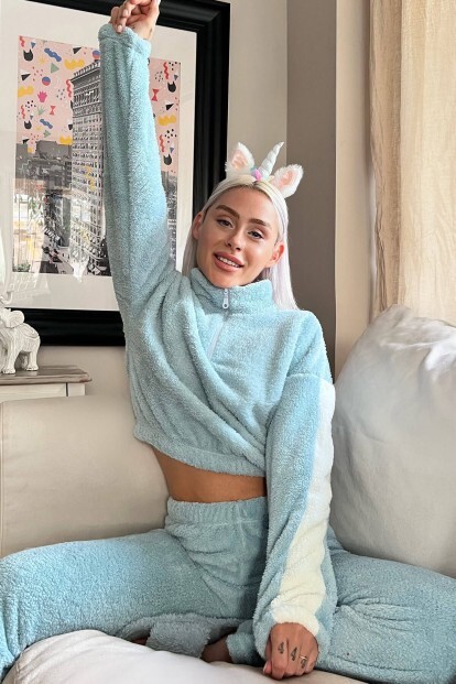 Mavi Fermuar Detaylı Crop Tam Peluş Pijama Takımı - 8
