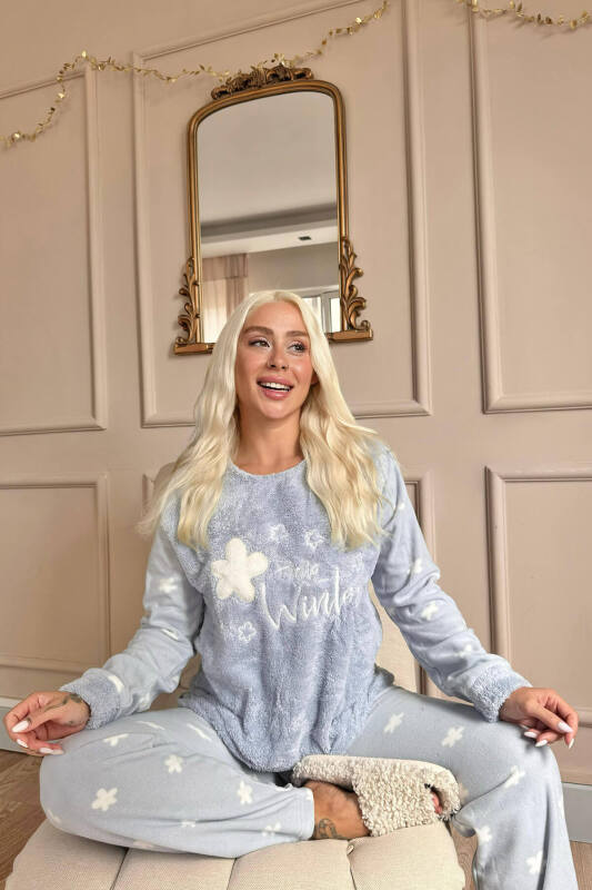 Mavi Hello Winter Desenli Kadın Peluş Pijama Takımı - Pijamaevi (2)