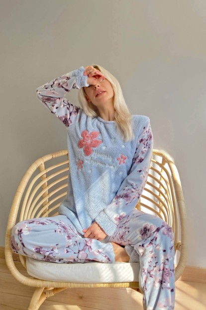Mavi Yaprak Desenli Kadın Peluş Pijama Takımı - 3