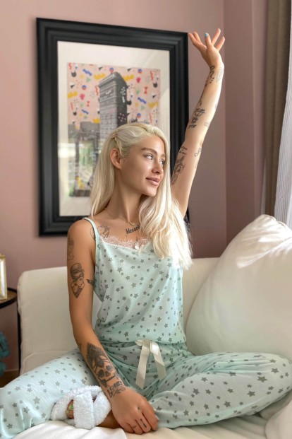 Mavi Yıldız Dantelli İp Askılı Örme Kadın Pijama Takımı - 3