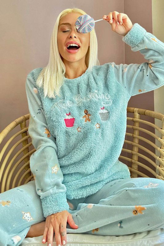 Mint Yeşili Baking Desenli Kadın Peluş Pijama Takımı - Pijamaevi