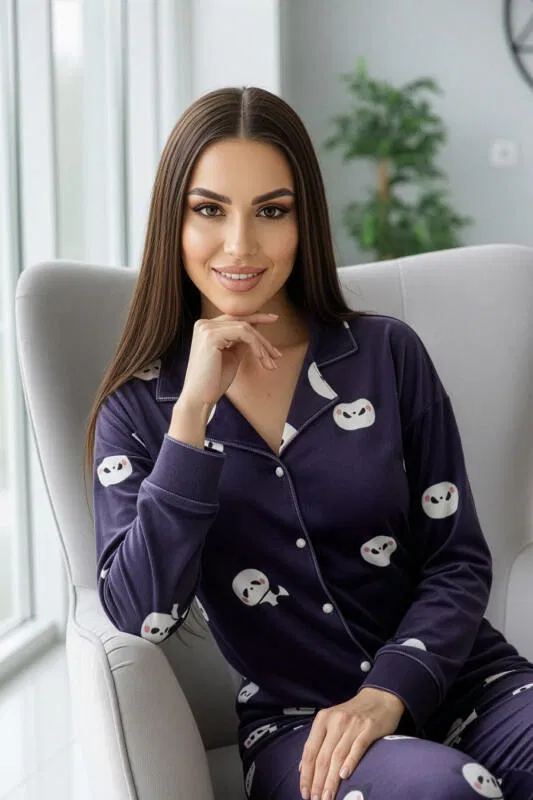 Mor Pengiu Desenli Exclusive Önden Düğmeli Kadife Kadın Pijama Takımı - Pijamaevi (1)