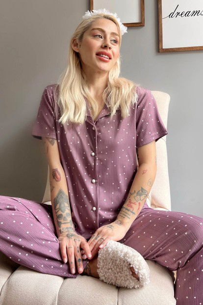 Mor Puan Desenli Örme Önden Düğmeli Kısa Kol Kadın Pijama - 1