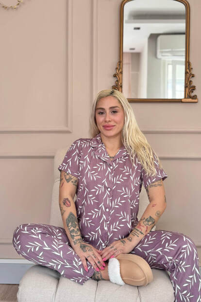 Mor Zeytin Dalı Desenli Örme Önden Düğmeli Kısa Kol Kadın Pijama - 3
