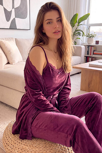 Mürdüm Garnet Exclusive Kadife Sabahlıklı Kadın Pijama Takımı  