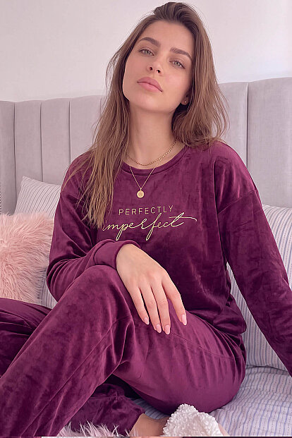 Mürdüm Perfectly Desenli Exclusive Kadife Kadın Pijama Takımı  - 5