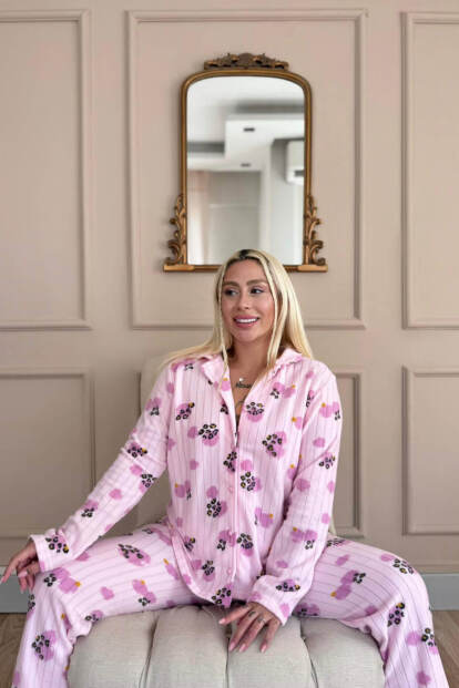 Pati Desenli Önden Düğmeli Peluş Polar Pijama Takımı - 4