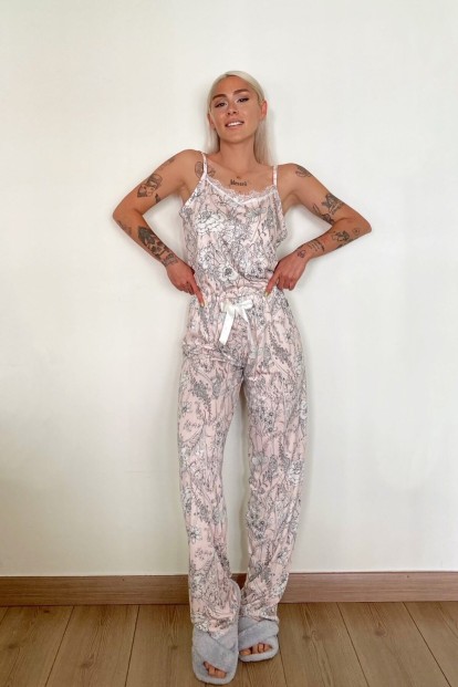 Pembe Çiçek Dantelli İp Askılı Örme Kadın Pijama Takımı - 4