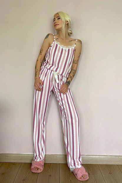 Pembe Çizgi Dantelli İp Askılı Örme Kadın Pijama Takımı - 4