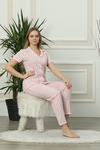 Pembe Çizgili Önden Düğmeli Kısa Kollu Pijama Takımı - 1