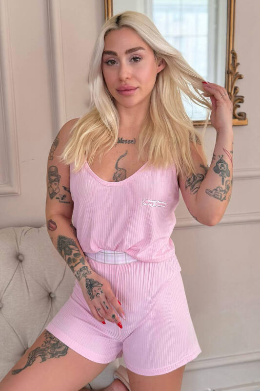 Pembe Douce Dream Desenli Örme Ip Askı Şortlu Kadın Pijama Takımı - Pijamaevi