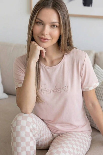 Pembe Friends Desenli Bambu Kısa Kol Kadın Pijama Takımı - 5