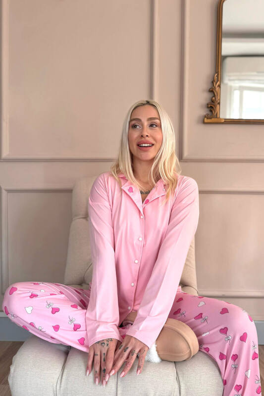 Pembe Kalp Desenli Bambu Önden Düğmeli Uzun Kol Kadın Pijama Takımı - Pijamaevi (3)