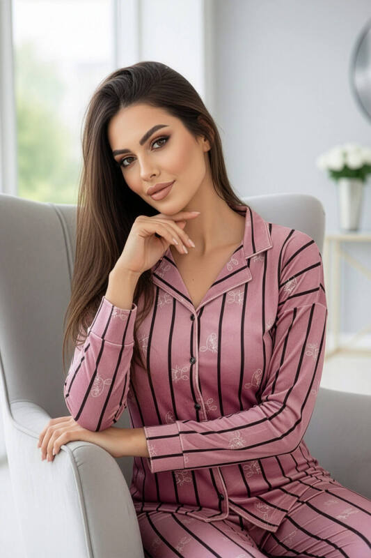 Pembe Lineo Desenli Exclusive Önden Düğmeli Kadife Kadın Pijama Takımı - Pijamaevi (3)